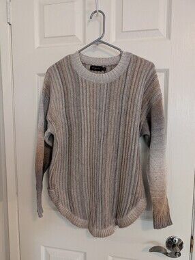 Cozy Ombre Ribbed Crewneck Sweater - Gray/Tan
